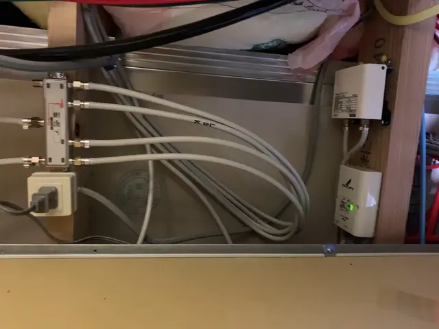 業歴20年★経験豊富な電気工事士が施工！損害保険加入済み！作業の外注一切ナシ！サービスの画像