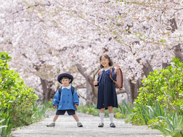 自然な笑顔を引き出す家族写真｜女性カメラマンが丁寧に撮影します｜土日相談可