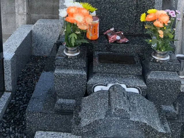 お墓参り代行サービスの画像