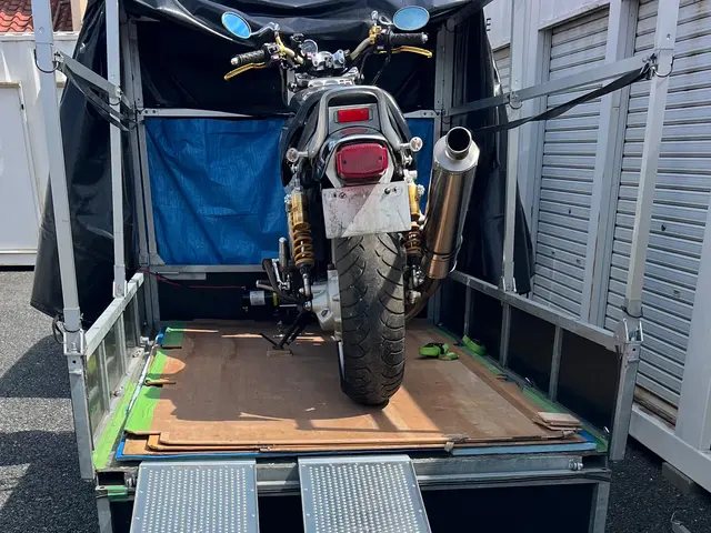 バイクと少量荷物運びます！サービスの画像