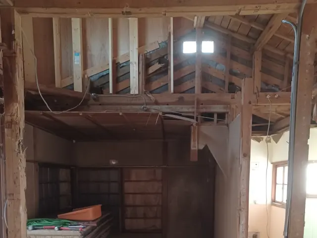 内装解体工事、スケルトン工事サービスの画像