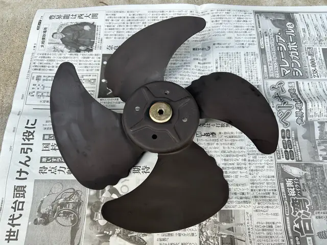 分解洗浄でスッキリ綺麗に！ ギトギト油さようなら！プロペラ換気扇のみ7200円！サービスの画像