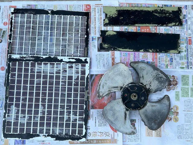 分解洗浄でスッキリ綺麗に！ ギトギト油さようなら！プロペラ換気扇のみ7200円！サービスの画像