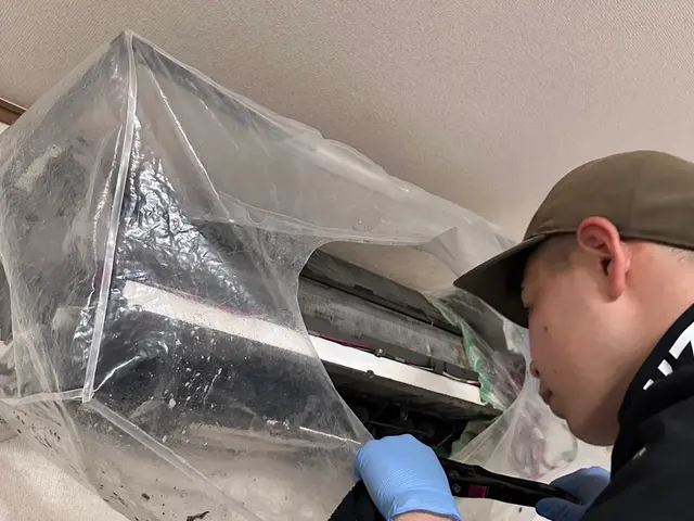 丁寧に対応！若手にお任せエアコンクリーニングサービスの画像