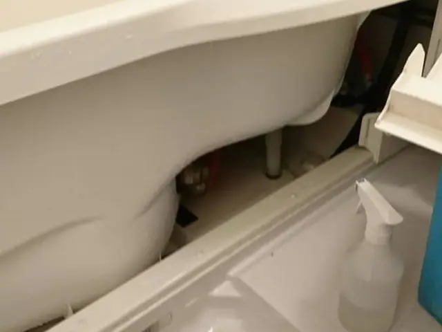 業界歴10年のベテランスタッフがお伺いします。《お風呂（浴室）クリーニング》サービスの画像