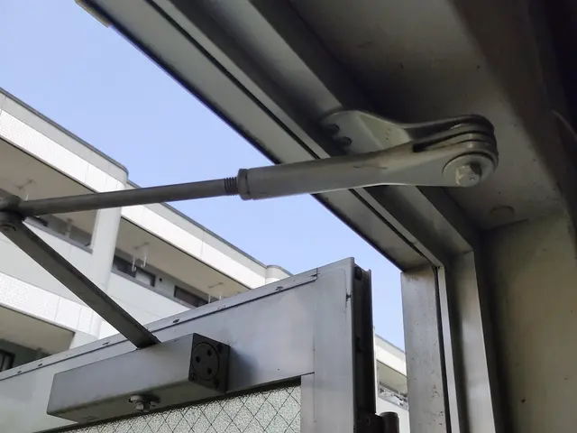 【ドアクローザー交換】お任せください！サービスの画像