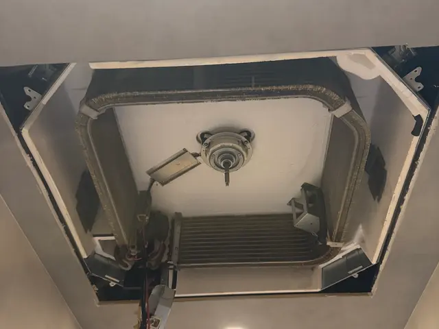 ◇抗菌コート無料◇3回洗いの徹底洗浄！◇2台以降1100円割引！◇損害保険加入済サービスの画像