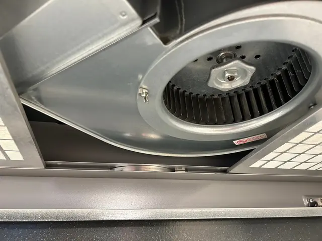 換気扇クリーニング(レンジフード)の事ならプロにお任せください！！サービスの画像