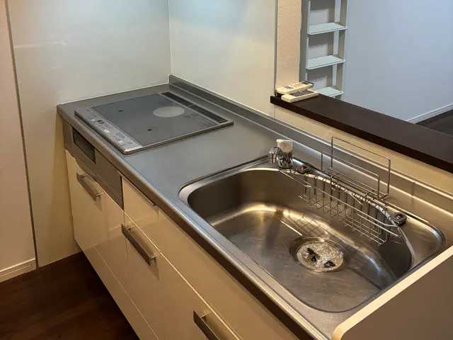 作業外注一切なし！熟練スタッフが豊富な経験と知識で丁寧に作業しますサービスの画像