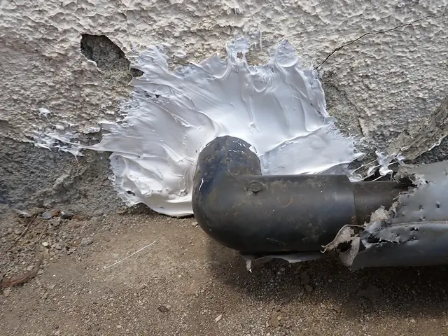 茨木より。２０数年の経験とブロック箇所は５年間の施工保証。まずはご相談下さい。サービスの画像