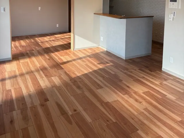 フローリング工事でお家の印象を一新。和室を洋室へリフォームすることも可能ですサービスの画像