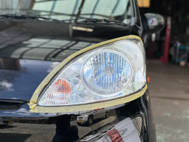 綺麗にするのが好きです。洗車以外にもヘッドライトの黄ばみ除去も得意です！サービスの画像