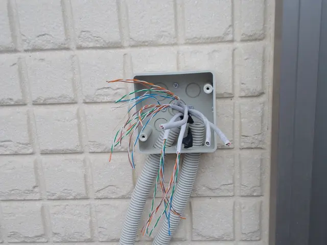 Wi-Fi、LAN、有線のカメラも取り付けいたしますので、お気軽にご相談くださいサービスの画像