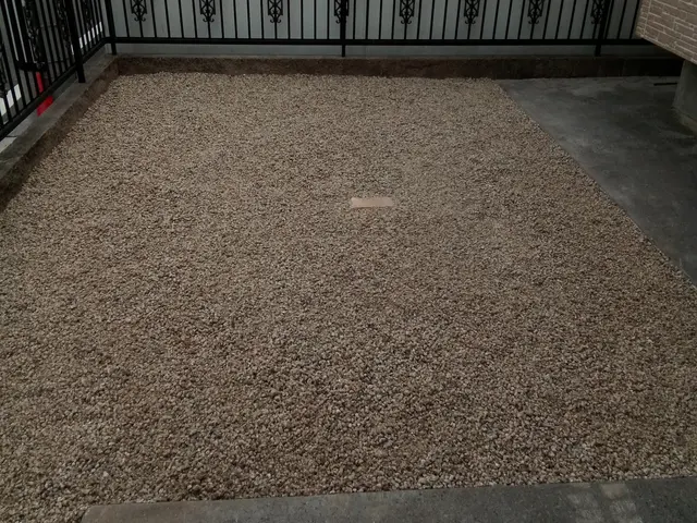 ☆雑草対策　防草シート～砂利敷き　お任せください！　損害保険加入済みで安心◎サービスの画像