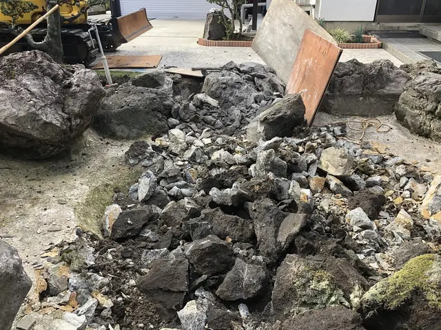 造園・錦鯉池庭園作成・伐採作業サービスの画像