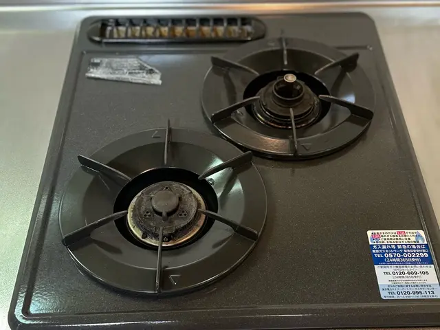 【一度お試しください！】シンクの水垢&油で汚れたガスコンロまでまるごと綺麗に！サービスの画像