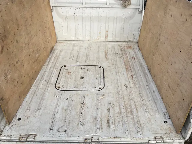 遺品整理・ゴミ屋敷もお任せ♪家電・骨董強化買取り実施サービスの画像