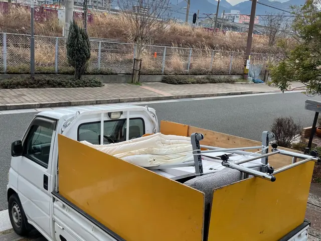 遺品整理・ゴミ屋敷もお任せ♪家電・骨董強化買取り実施サービスの画像