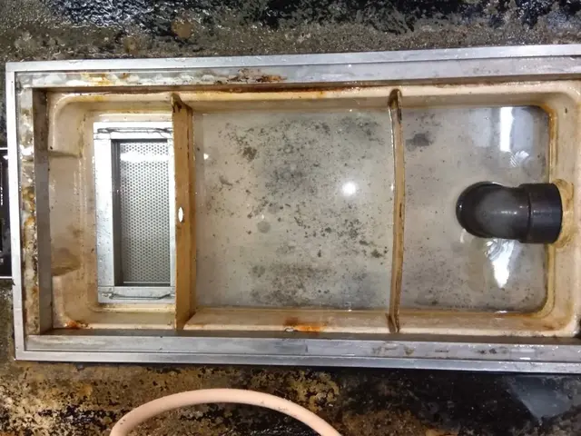 グリストラップ清掃サービスの画像