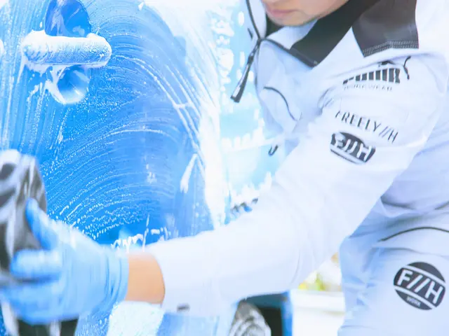 女性スタッフ同行！艶抜群の撥水洗車で気持ちの良いカーライフをご提供します♪♪サービスの画像