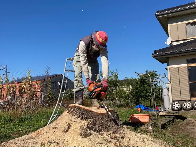 実績20年以上　パワーショベルやクレーンなど資格有　各種保険加入済◎サービスの画像