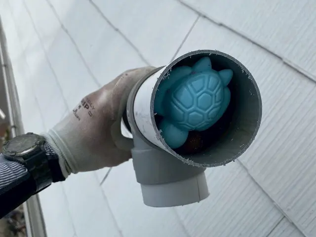 【地域最安値！！】詰まりを根本解決！プロの雨樋掃除で雨漏り予防◎サービスの画像