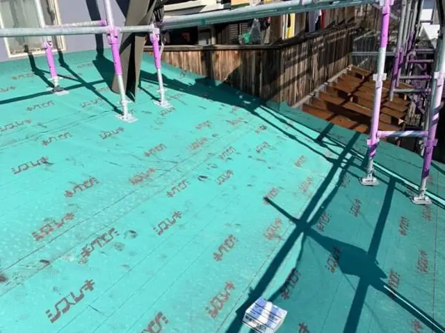 職人歴8年の匠が叶える、安心と満足の屋根リニューアルサービスの画像