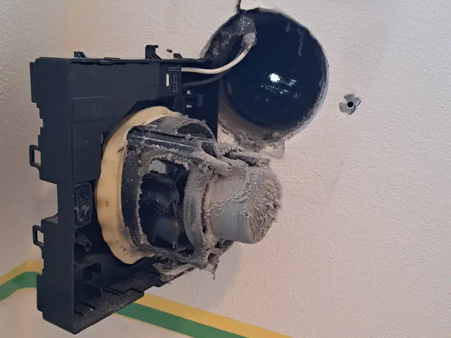 商品購入前に設置場所数枚の写真から御見積致します。下記より質問や問合せ下さいサービスの画像