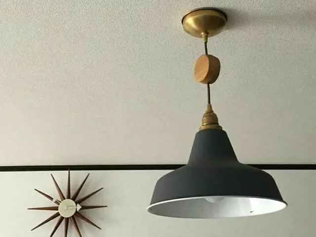 LED照明器具への交換  直付けタイプから引っ掛けシーリングへの交換。サービスの画像