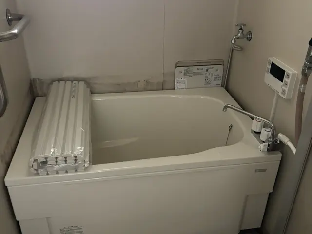 豊富な知識でお客様に沿ったプランで浴室工事行います！シート工事も可。サービスの画像