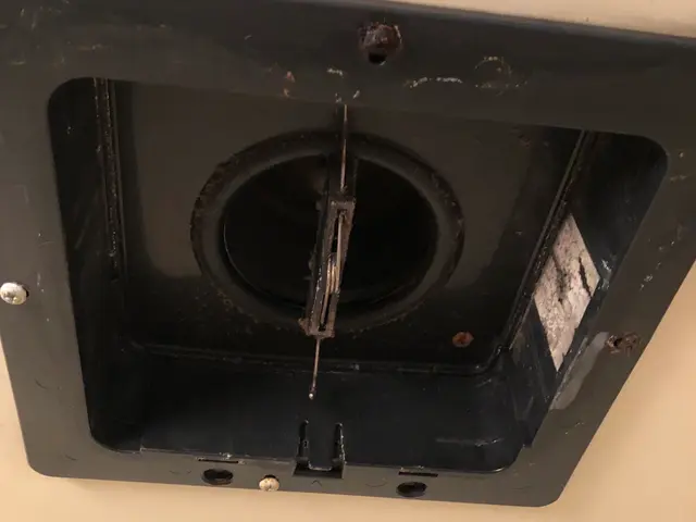 【浴室換気扇交換】大手不動産会社での経験豊富な電気工事店★サービスの画像