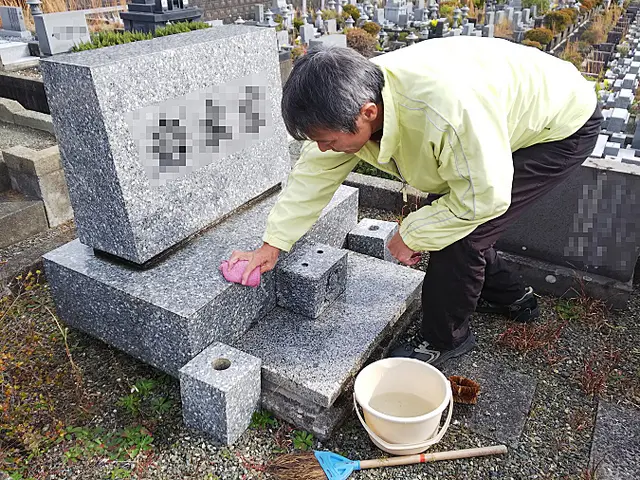 ☆ご先祖さまのお墓を真心込めて丁寧にお掃除致します☆カードOK!サービスの画像