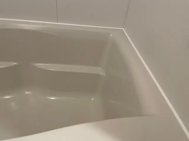 ☆業歴14年☆水回りのコーキング打ち替え、気になる隙間のコーキング打設サービスの画像