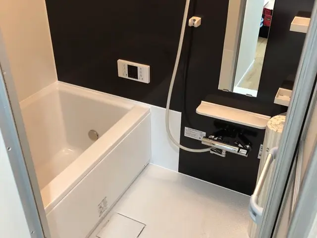 《原状回復仕上がり！》プロのお風呂(浴室)クリーニング！サービスの画像