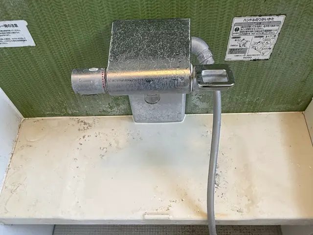 【経験14年の技術者が訪問〜施工】カビ/石鹸カス/鏡ウロコ除去！◉満足度96%◉サービスの画像