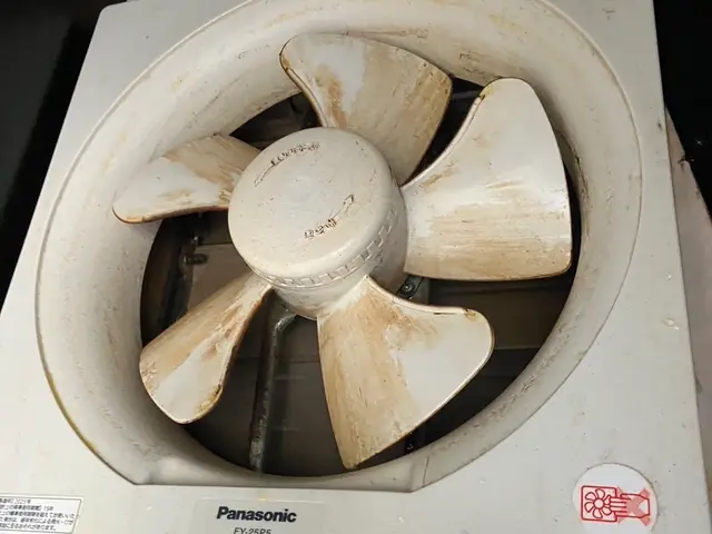 夜間・早朝対応可◎細部まで徹底クリーニング！汚れ具合や劣化具合で臨機応変に対応◎サービスの画像