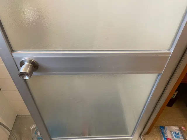 防カビ入りを使用！水回りカビたコーキング綺麗にしませんか？サービスの画像