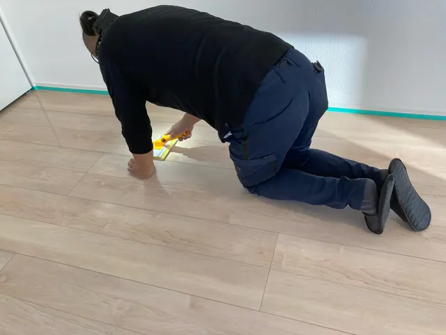 高耐久性フロア専用ガラスコーティングサービスの画像