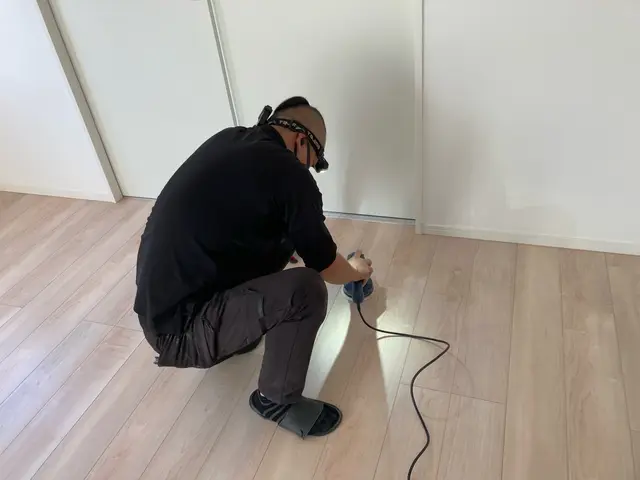 高耐久性フロア専用ガラスコーティングサービスの画像