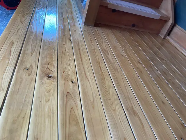 高耐久性フロア専用ガラスコーティングサービスの画像