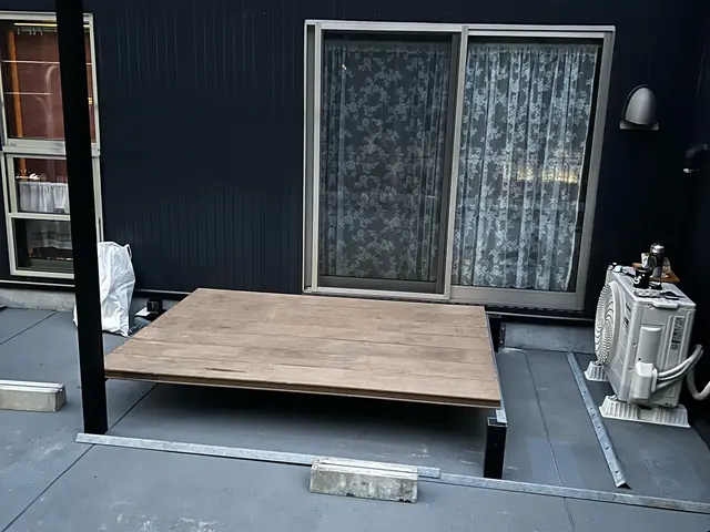 ベランダ　エクステリア撤去、取付設置後は特殊な取付作業もお任せください。サービスの画像