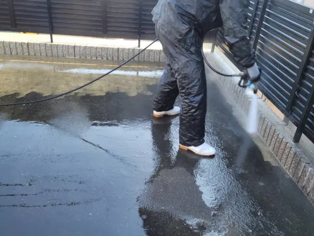 外壁洗浄、薬品洗浄サービスの画像