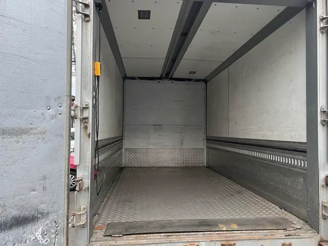 プロの技術でご満足いただけるように心を込めて作業いたしますサービスの画像