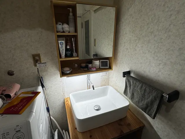 洗面台交換、条件により色々提案致します。ご相談ください！カード決済OKサービスの画像