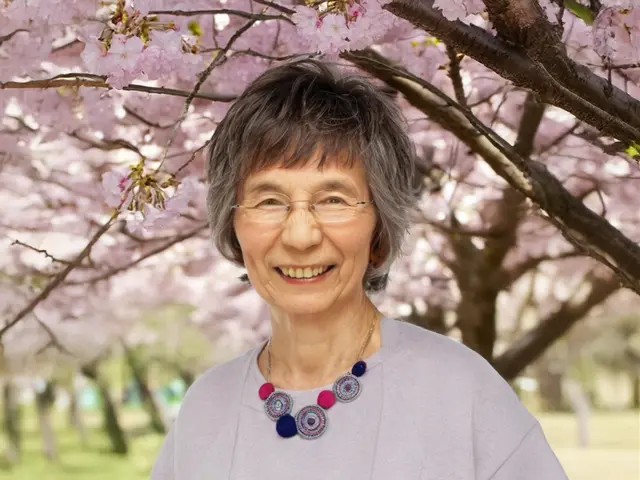 「遺影は“別れの準備”ではなく、“感謝の記録”です。」《美顔マジックで美しく》