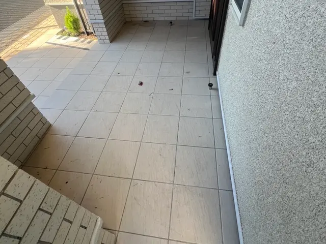 【玄関　タイルクリーニング】丁寧な作業で満足度抜群！住宅のプロにお任せください！サービスの画像