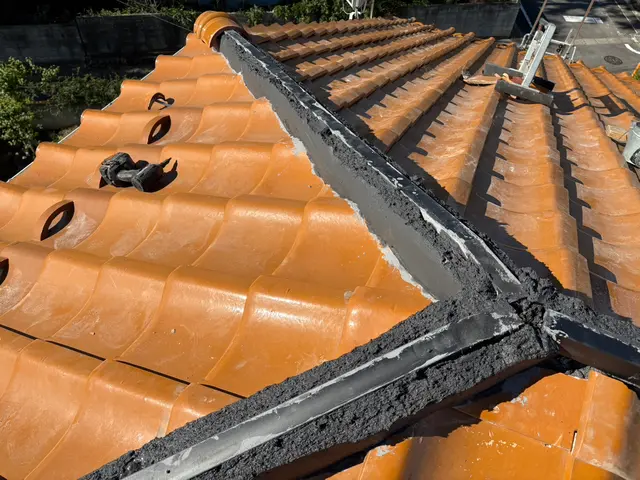 ※50年の実績です。瓦はお家を守る重要な物です。私達プロに是非お任せください。サービスの画像