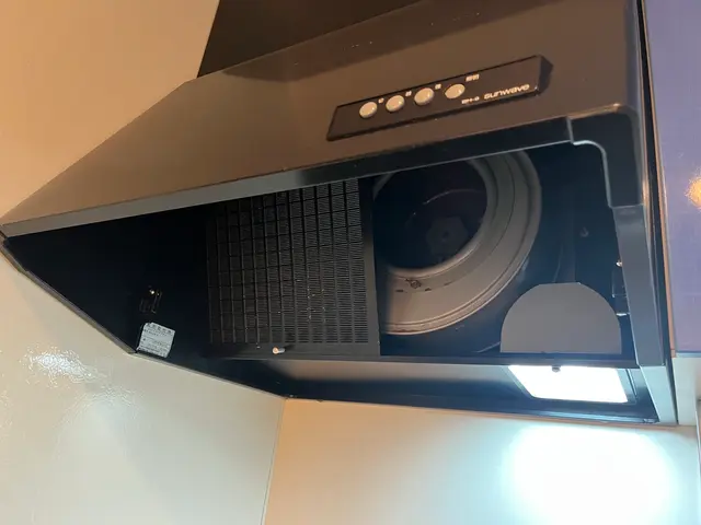 【年末の油汚れリセット】頑固なベトベトも分解洗浄でピカピカ！口コミ高評価店★サービスの画像