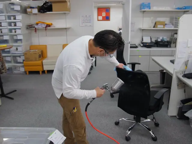 デスクチェアのクリーニングはされてますか多忙なリモートワークやゲームの汚れを！サービスの画像