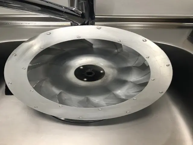 ☆油、埃の汚れを完全分解で取り除きませんか！10000円税込・プロペラタイプですサービスの画像